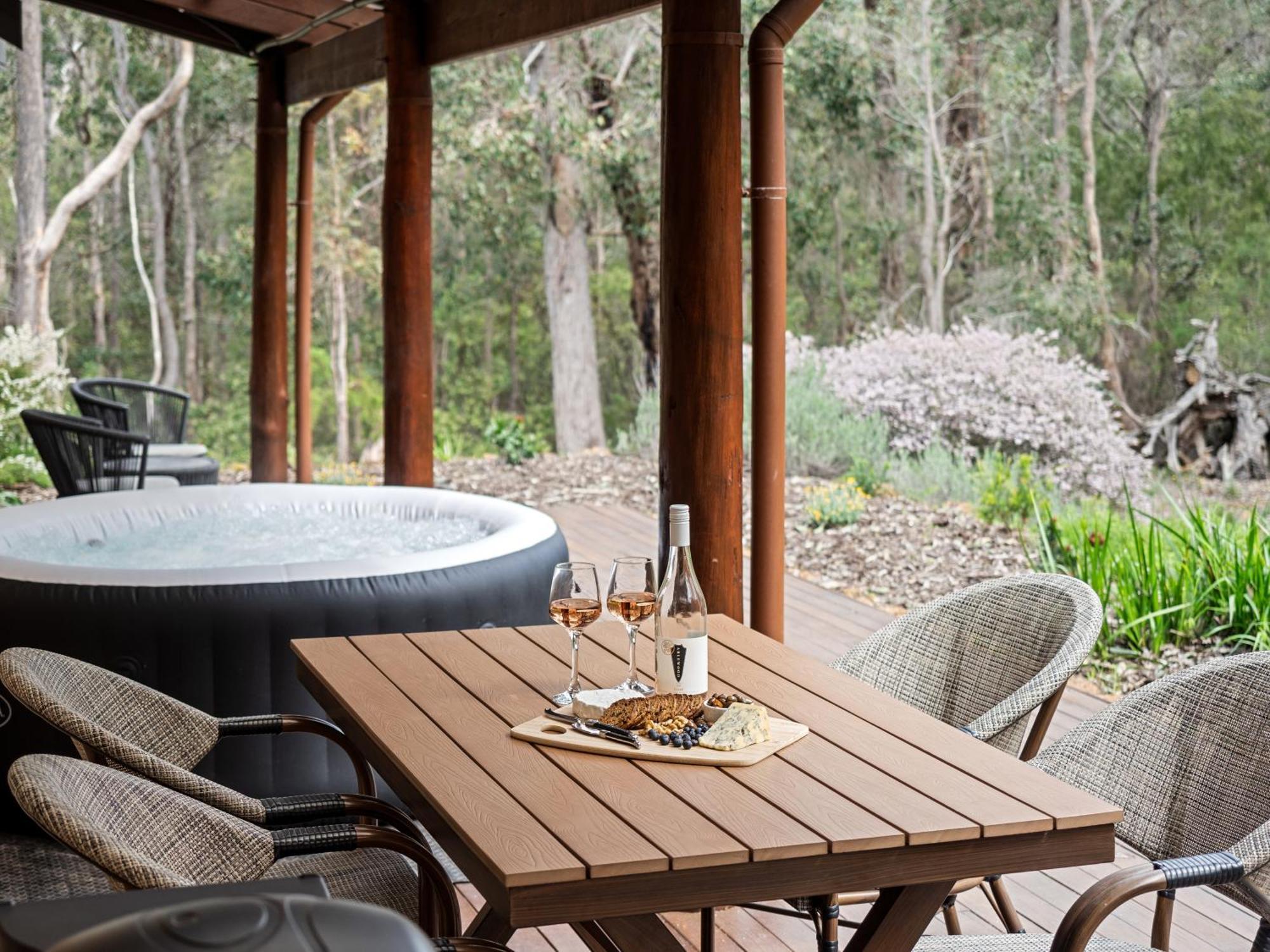 Jarrah Grove Forest Retreat - Adults Only Luxury Chalet Rosa Glen Exteriör bild